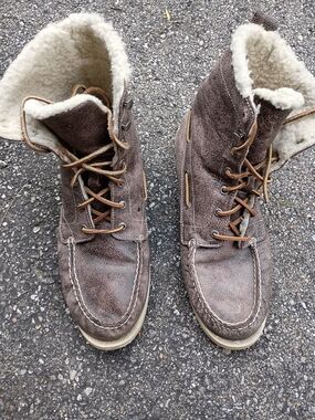 Sperry Brown Shearling-Lined Men’s Boat Boots